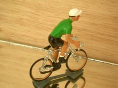 Figurine Cycliste CBG Mignot Maillot Vert en Danseuse