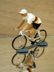 Figurine Cycliste CBG Mignot Maillot Allemand