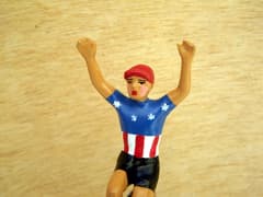 Figurine Cycliste CBG Mignot Maillot des USA avec Bras Levés
