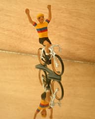 Figurine Cycliste CBG Mignot Maillot Colombien avec Bras Levés