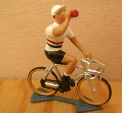 Figurine Cycliste CBG Mignot Maillot Hollandais Buvant au Bidon