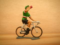 Figurine Cycliste CBG Mignot Maillot Italien Buvant au Bidon