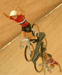 Figurine Cycliste CBG Mignot Maillot du Luxembourg avec Bras Levés