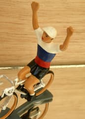 Figurine Cycliste CBG Mignot Maillot de Russie avec Bras Levés