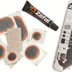 Zefal Universal Kit réparation crevaison 8 Patches Glue Scraper